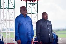 TwirwanehoMoise's tweet image. #Rwanda: Mes compatriotes congolais et burundais ont-ils saisi le message de Kagame ?
Je ne crois pas... Permettez-moi de les aider à le comprendre.
Le président Kagame a déclaré : « Avant que vous ne tuiez le Rwanda, je vous tuerai d'abord. »
Or, qui a annoncé son intention