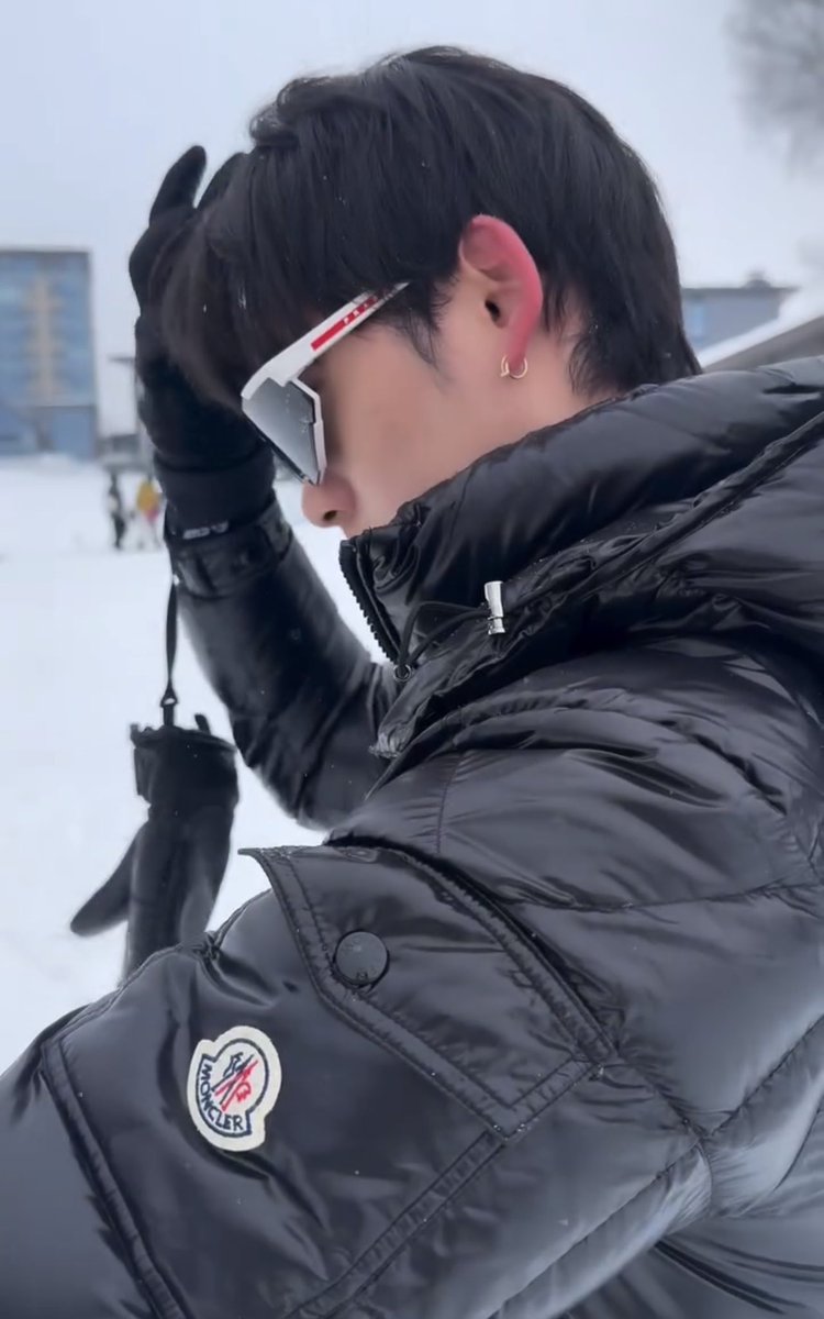 susunaka tweet media