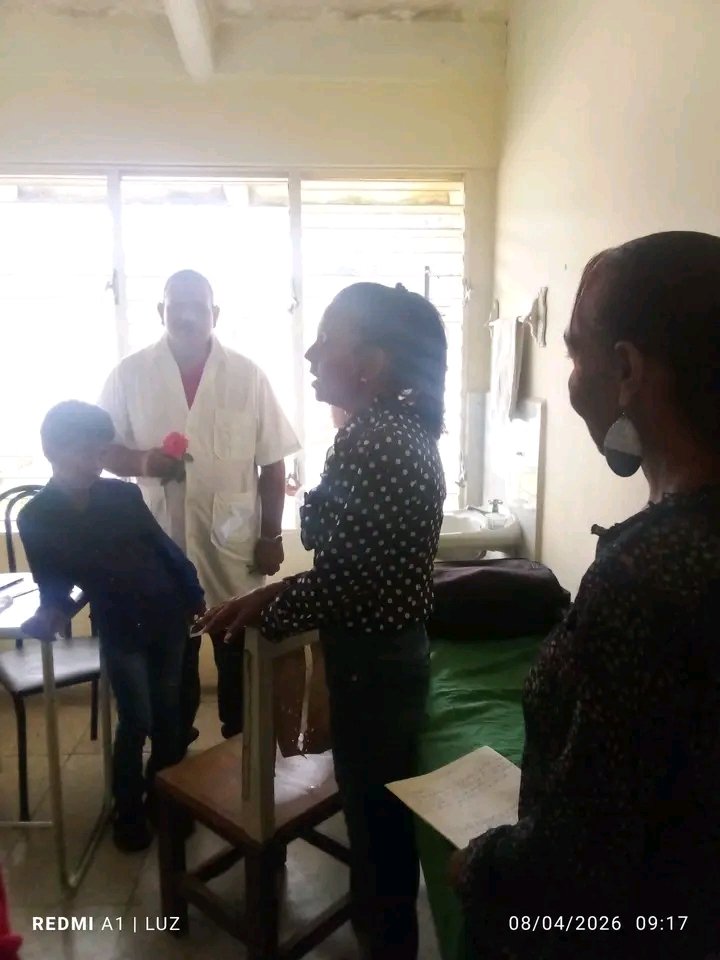 Muchas felicidades para quienes dedican su vida a la salud de nuestros infantes, Dr. Geovanis y a la Defectóloga Rubicelda. #TercerFrente #SantiagoDeCuba <a href="/BellNiurka11764/">Niurka Bell Calzado</a> <a href="/DrRobertoMOjeda/">Dr. Roberto Morales Ojeda</a> <a href="/PartidoPCC/">Partido Comunista de Cuba</a> <a href="/YoneisisJunco/">Yoneisis Castellanos Junco</a>