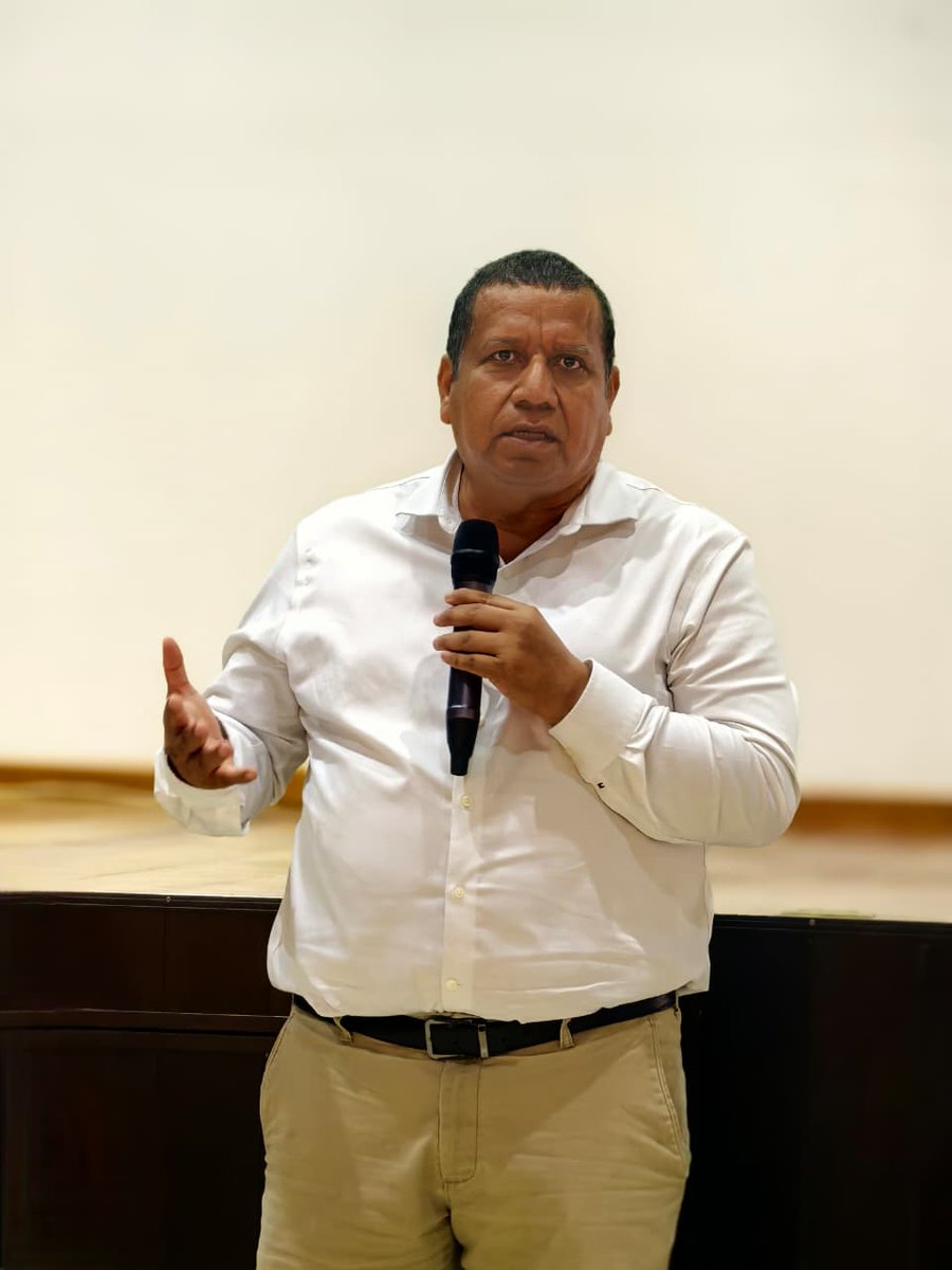 Colpos_Ver's tweet photo. 📊 6 abril: El Dr. Salvador Partida Sedas presentó el Informe Anual 2026 del Campus Veracruz.
🤝 Posteriormente se realizó una reunión interinstitucional para fortalecer alianzas en educación, gobierno y sector productivo.
#Colpos #CampusVeracruz #Vinculación 🌱 https://t.co/fSOB4jaDXy