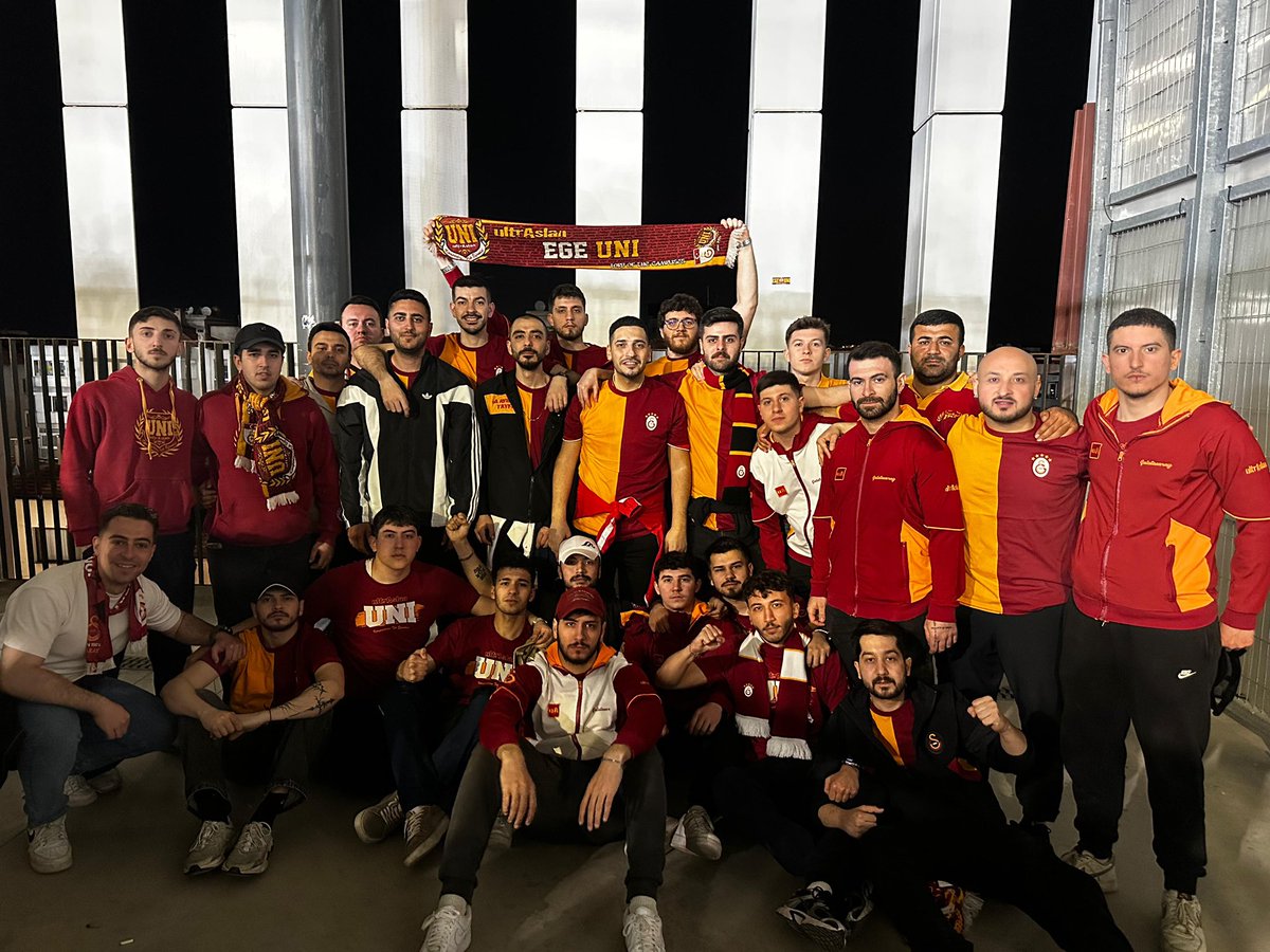uA UNI EGE tweet media
