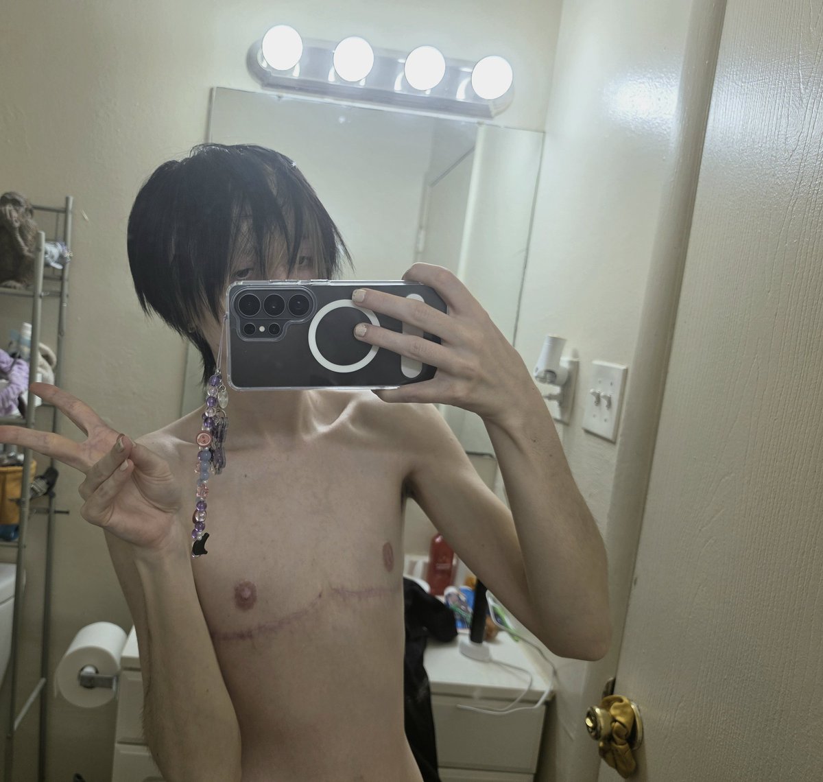 E 𐂯 🍥 tweet media