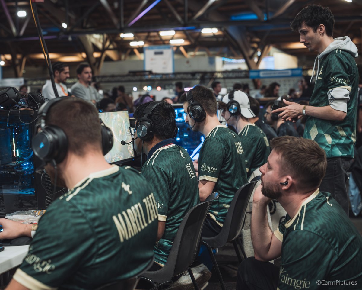 Team_ShortCut's tweet photo. Première GA, pour la team ShortCut ! 

¤ Top9/16 de la lan
¤ Derniere team en vert

Très fier de ce 5, on espère l'emmener loin, beaucoup plus loin.
crt: ATC Melo https://t.co/gOfL9J9Lqz