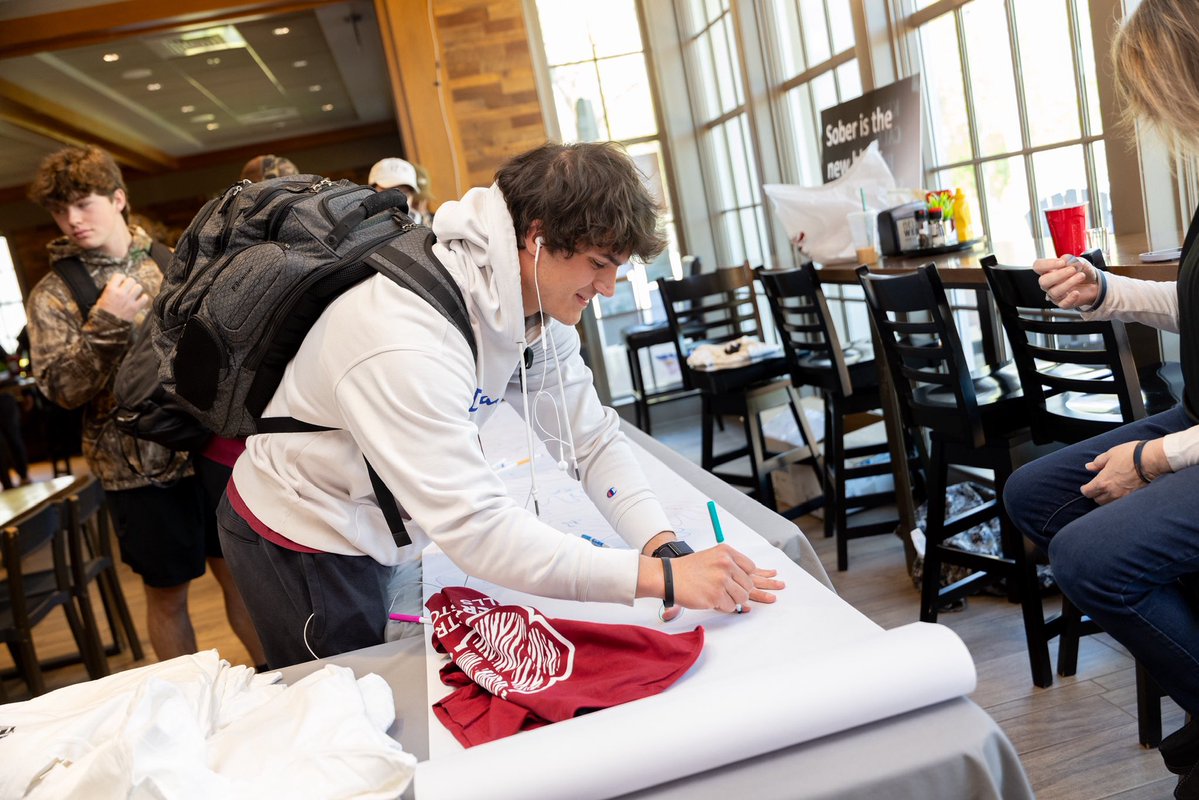 Hampden-Sydney College tweet media