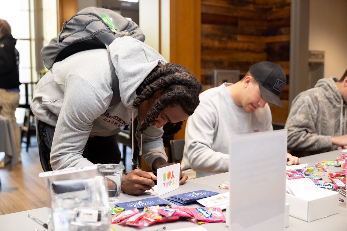 Hampden-Sydney College tweet media