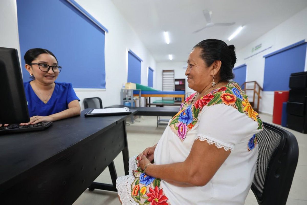 PanYucatan's tweet photo. La alcaldesa @CeciliaPatronL continúa trabajando para mejorar la calidad de vida de las y los meridanos. 🙌🏼

🚧 Repavimentación de calles.
 📚 Nueva Ludoteca y Centro Aprende en San José Tzal.
 🏥 Rehabilitación de módulos médicos para acercar servicios de salud. (1/2) https://t.co/oukbIb0rqX