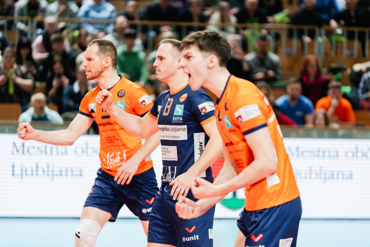ACHVolley's tweet photo. Ljubljanski odbojkarji še drugič prepričljivo boljši od Panvite za veliki finale s Calcitom🏐💪

Panvita Pomgrad🆚ACH Volley Ljubljana👉 0 : 3 (-14, -17, -19)

Več na https://t.co/dTX8FgPj2G

𝗕𝗥𝗔𝗩𝗢 𝗭𝗠𝗔𝗝𝗜🐉🧡

#orangedragons https://t.co/d1gL0RX9JJ