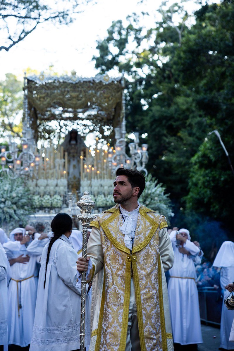 Cofradía del Rocío tweet media