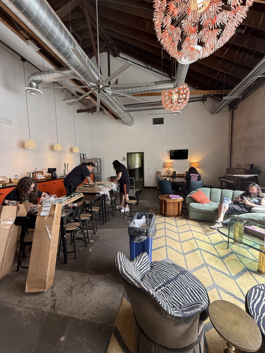 Testament tweet media