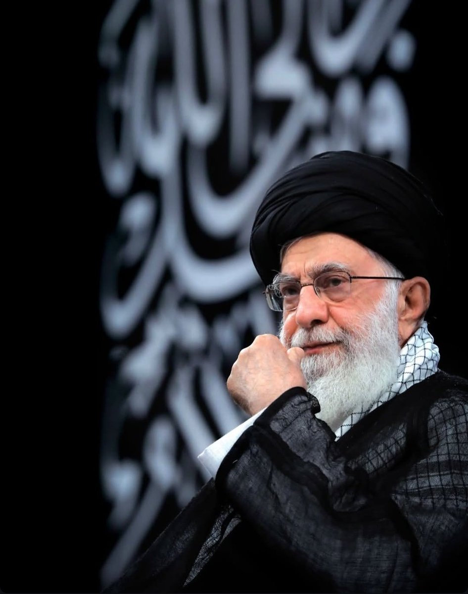 MirAlirza's tweet photo. به سربازان و فرزندان خامنه ای شهید چه در میدان نبرد و چه در خیابان اعتماد داشته باشید.
او ۳۷ سال برای ساختاری جنگید که امروز حتی پس از شهادت خودش و بهترین فرمانده هانش همچنان کارآمدی لازم برای مقابله با دو ابر قدرت نظامی دنیا را دارد. https://t.co/bV8mvikJXf