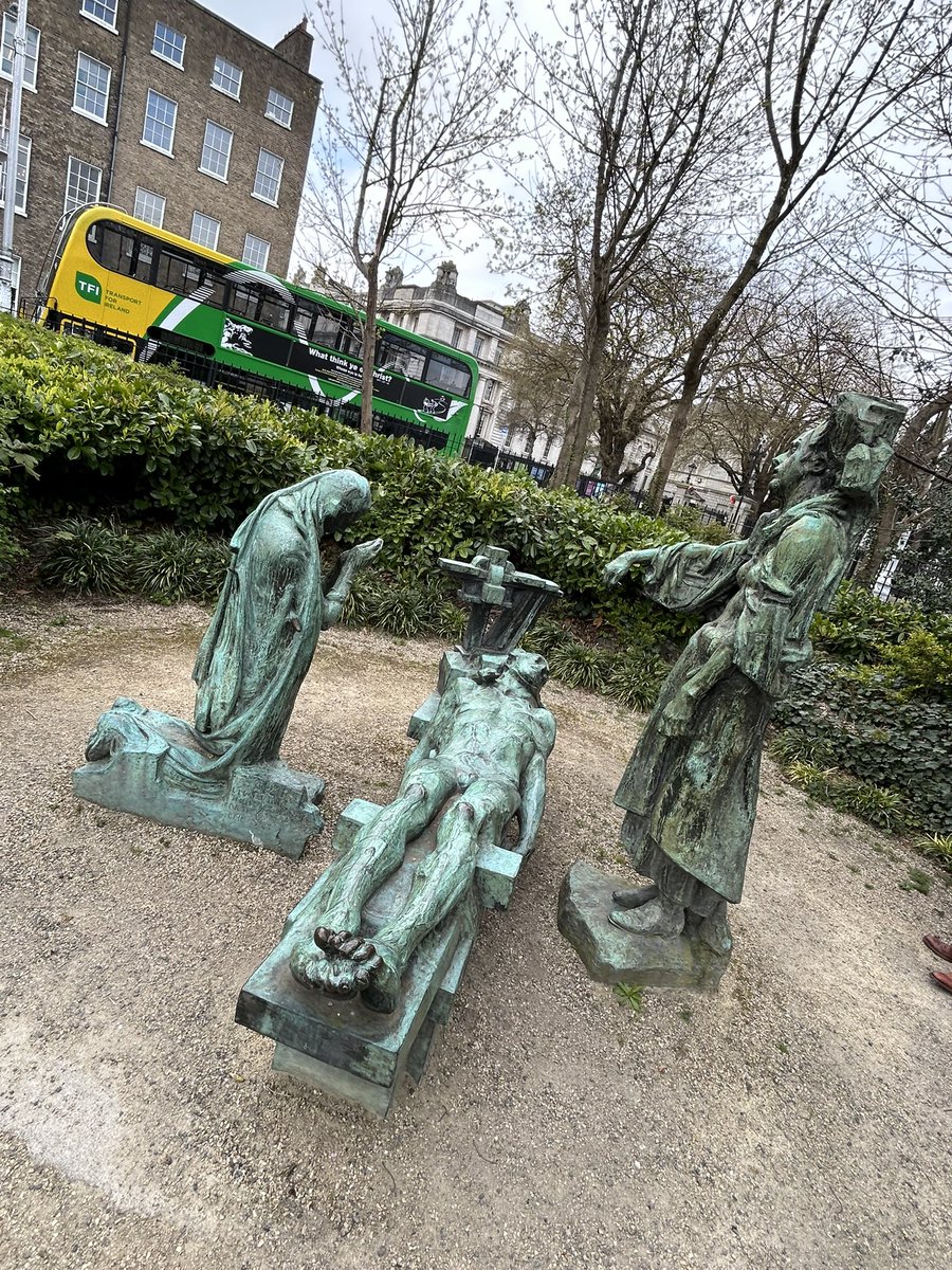 FergusPMcGrath's tweet image. Day 98 of 100 / Round 8 ✅

Another very pleasant day in Dublin. 

#100DaysOfWalking
#Mild🌥️