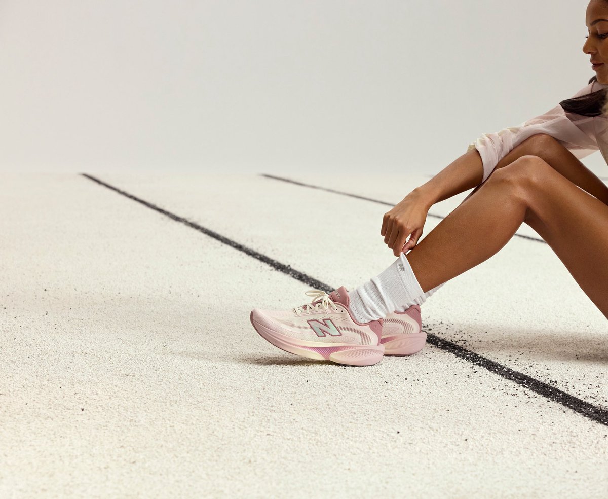 itsgabbyt's tweet image. Gabby Thomas x New Balance signature collection out now 💕🩵