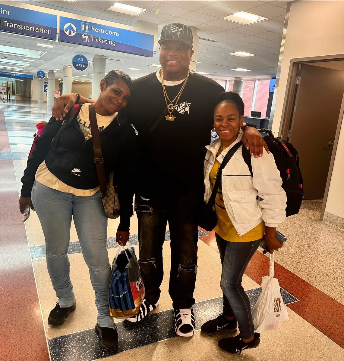 Word to @tabithakutklose @lavonbattle_kutklose #kutklose Keep being legendary family 🫡✊🏾