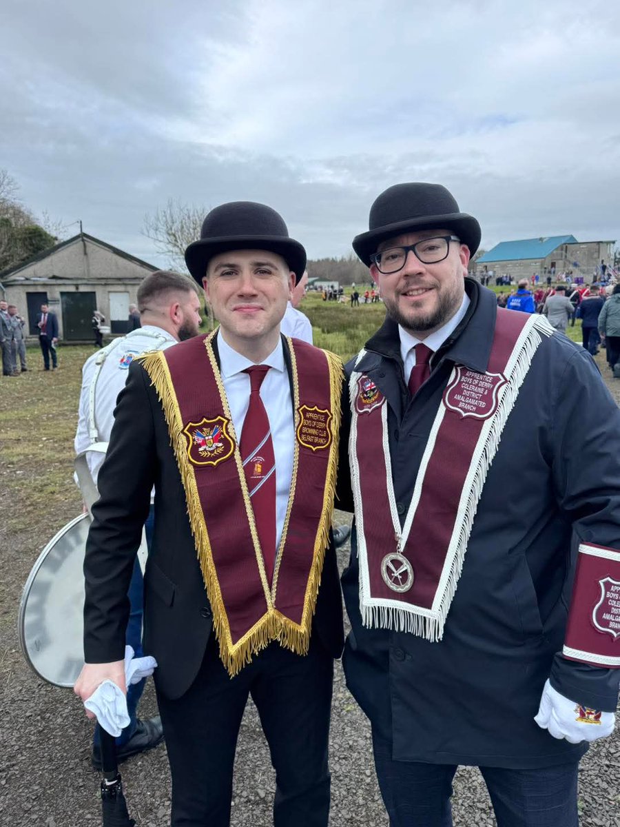 Pishflaps mcPhlanter tweet media