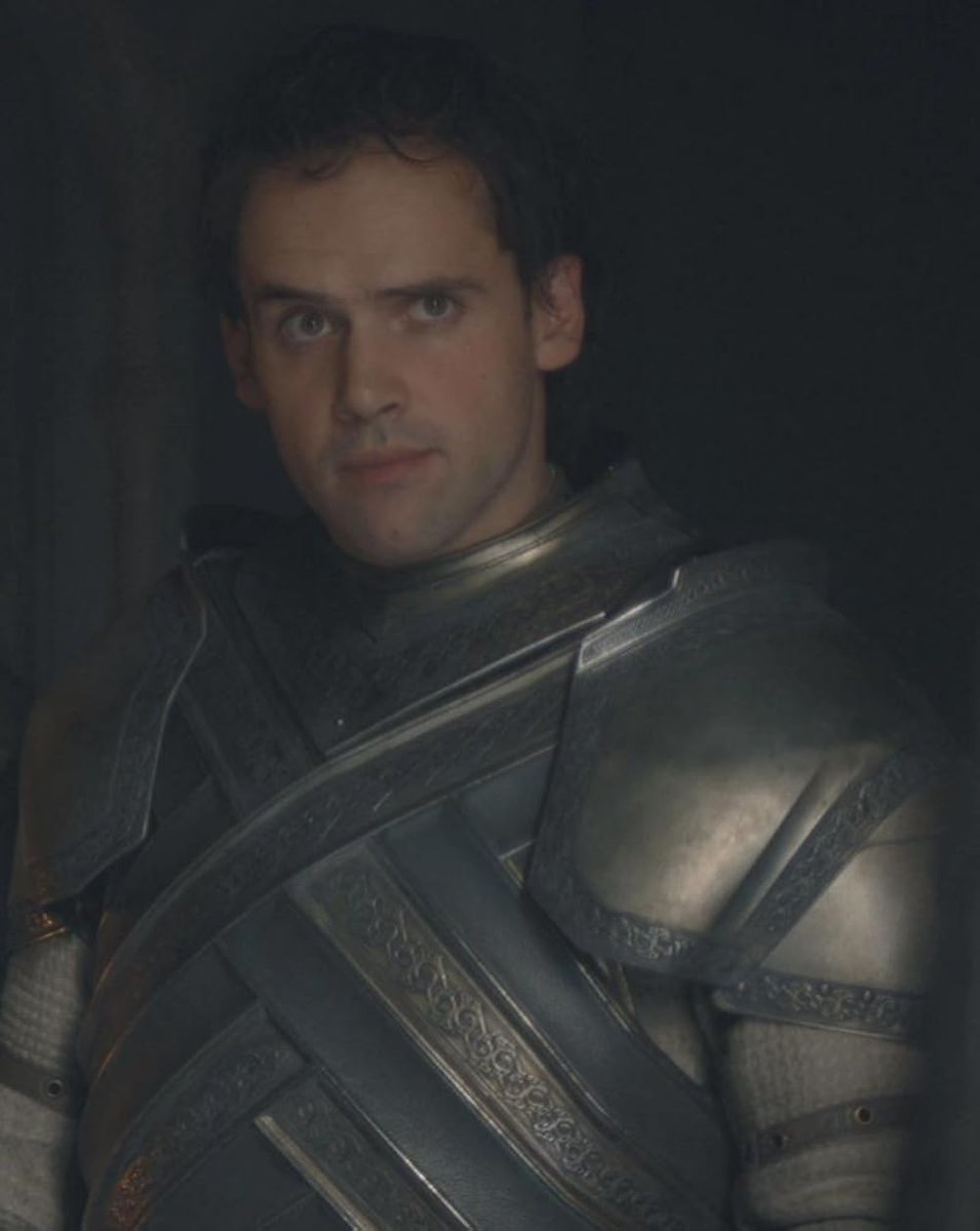 𝓣𝓱𝓮 𝓠𝓾𝓮𝓮𝓷 tweet media