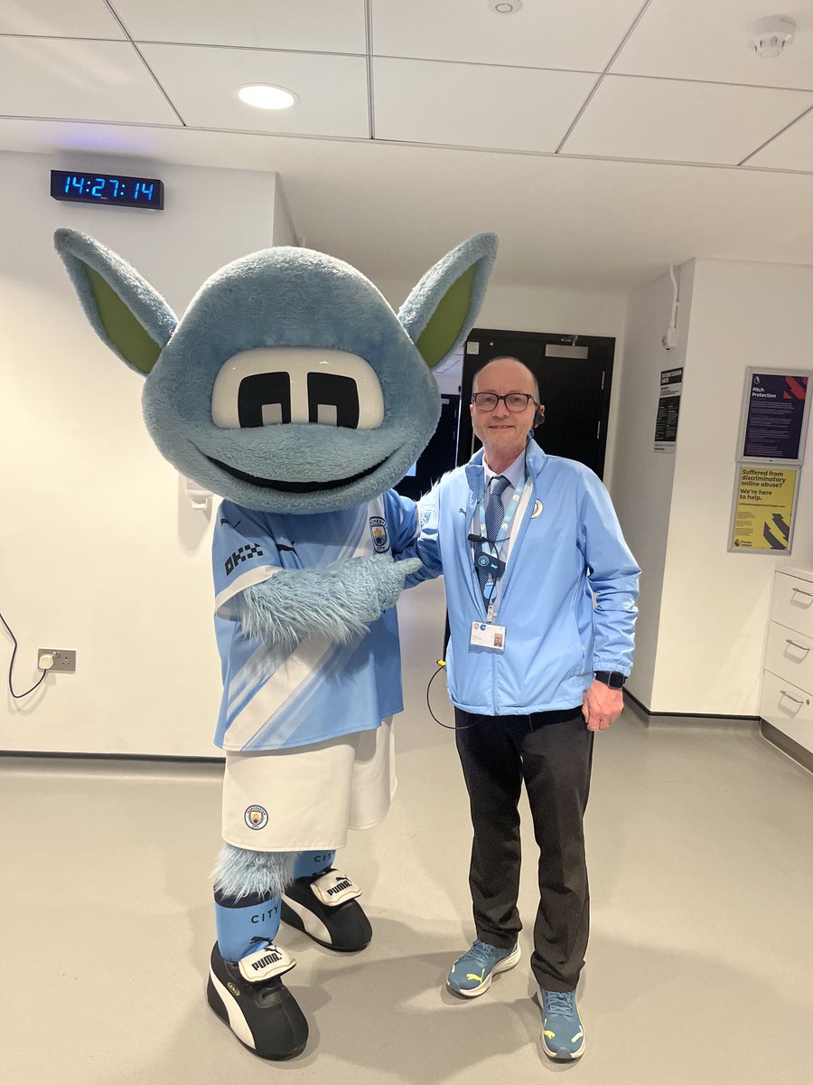 Happy days at the Etihad #moonchester #mcfc #mancity #tourguide #etihadstadium