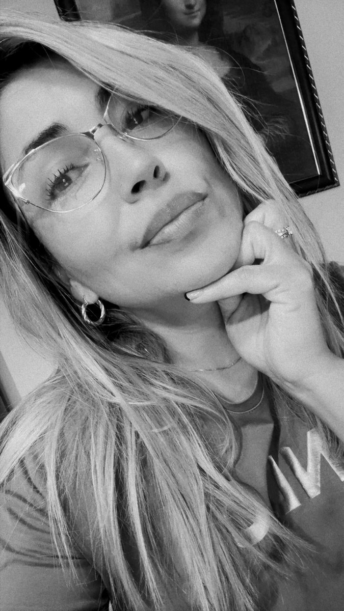 Patty 🍷❤️ tweet media