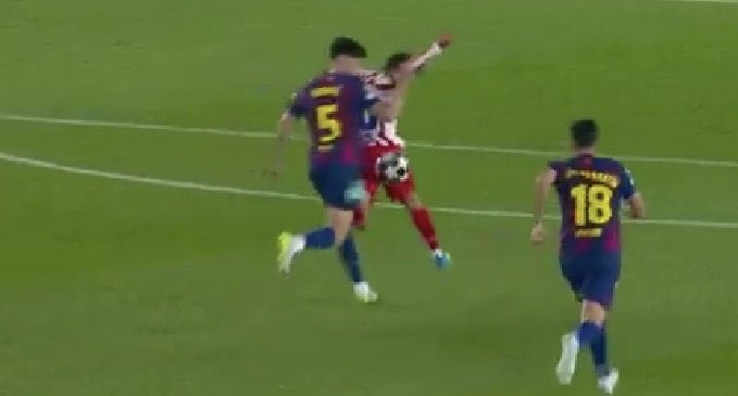 -Pedri le habla al árbitro normal siendo el capitán y le saca amarilla
-Koke pega tres veces, todas con tarjetas amarillas, no expulsado
-Expulsión de Cubarsi porque Giuliano
Simeone se enredó con 

Gracias árbitro🤬