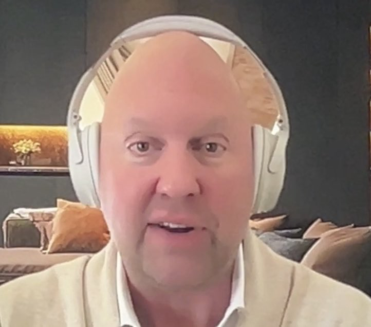 mil000's tweet photo. can you get him to finally stop doing this? or does the new media team need another 10 employees? https://t.co/JOlpN0303H