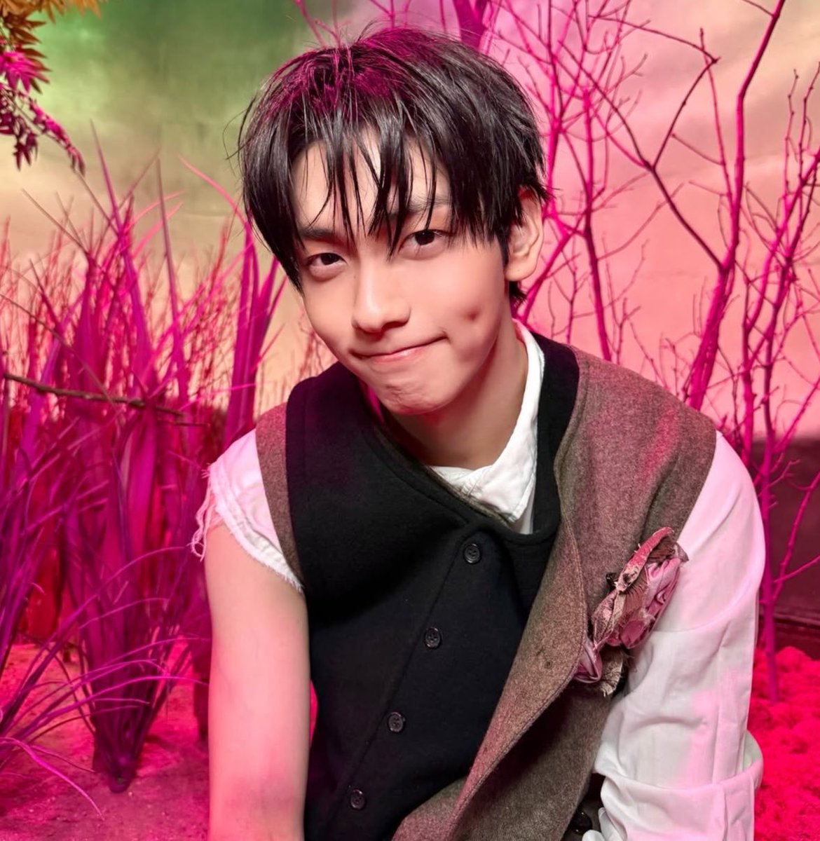 bnnuyouppykbity amina 𖣂 tweet media