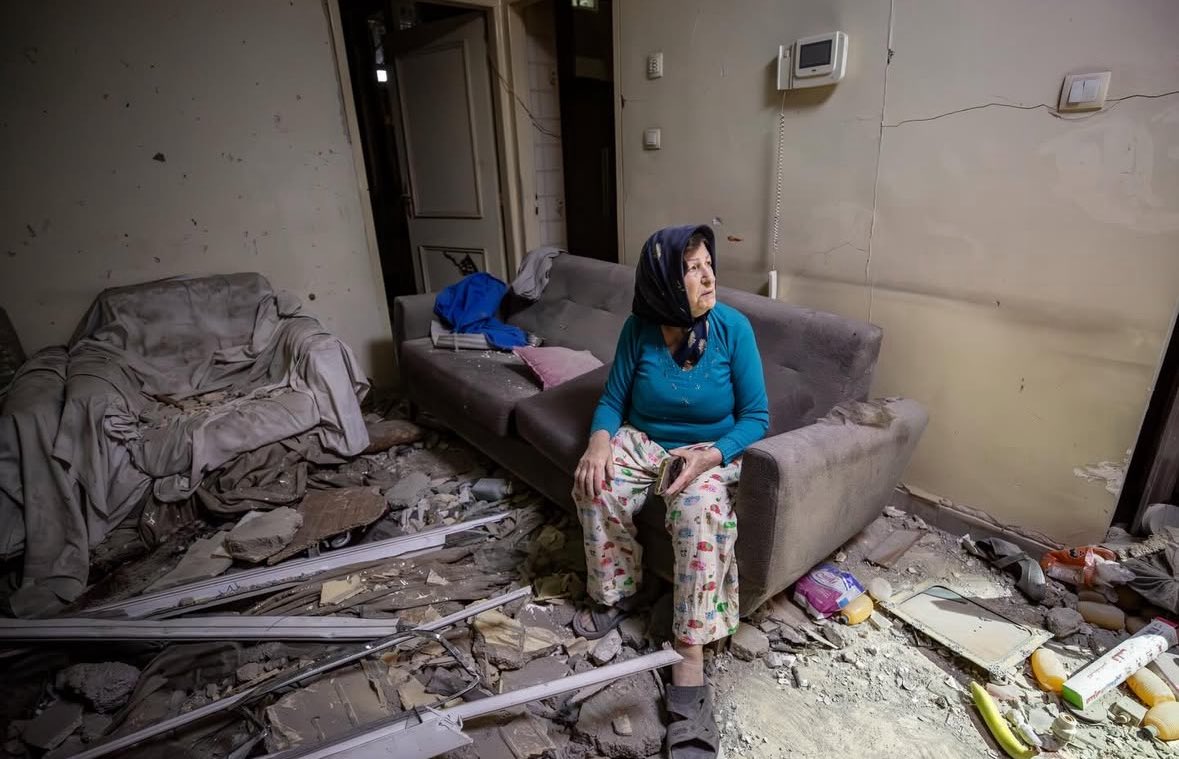 Image Trust tweet media