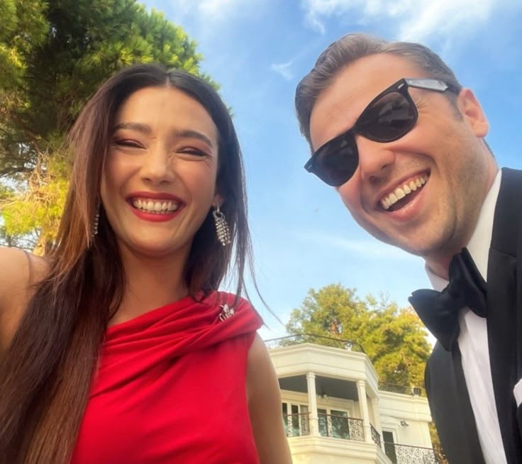 SamehSamee4985's tweet photo. Bunlarin bir yaz dizisi gelsin mi artik ?
Baya yakişyorlar bence 😍😍
@tolgasaritas @aybukepusatme
#AyTol #TolgaSarıtaş #AybükePusat https://t.co/ON2uguY4er