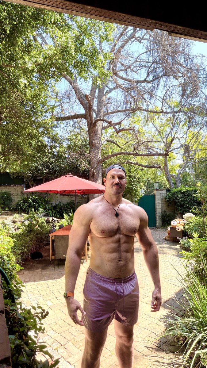 Andy Onassis tweet media