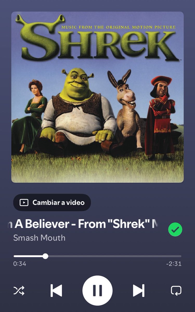cuando ya no sabes q escuchar y tiras esta