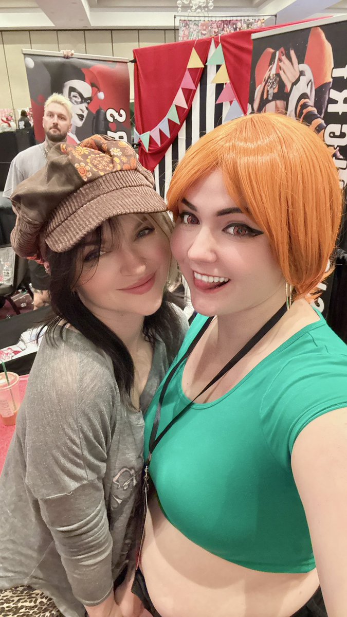 Vixenshelby 🔜 CAD April 3-5 tweet media