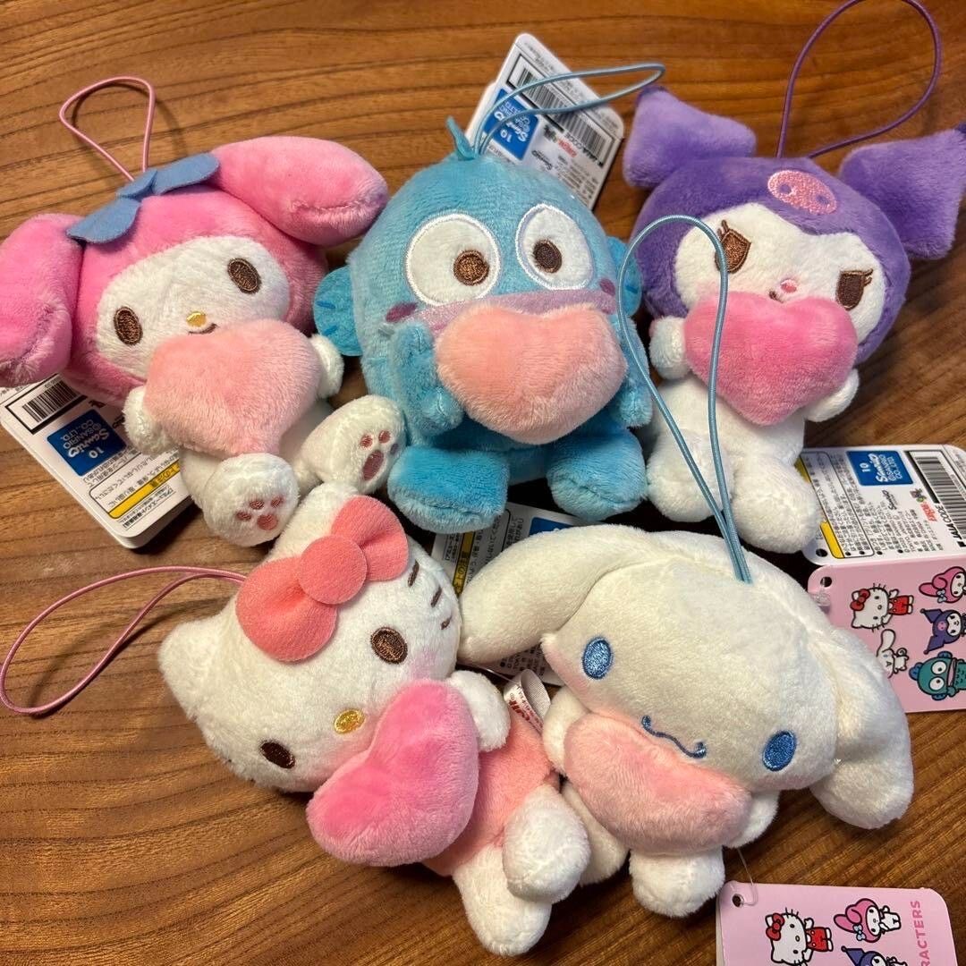 sanrio daily ✨ tweet media