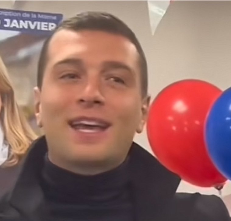 Carla  tweet media