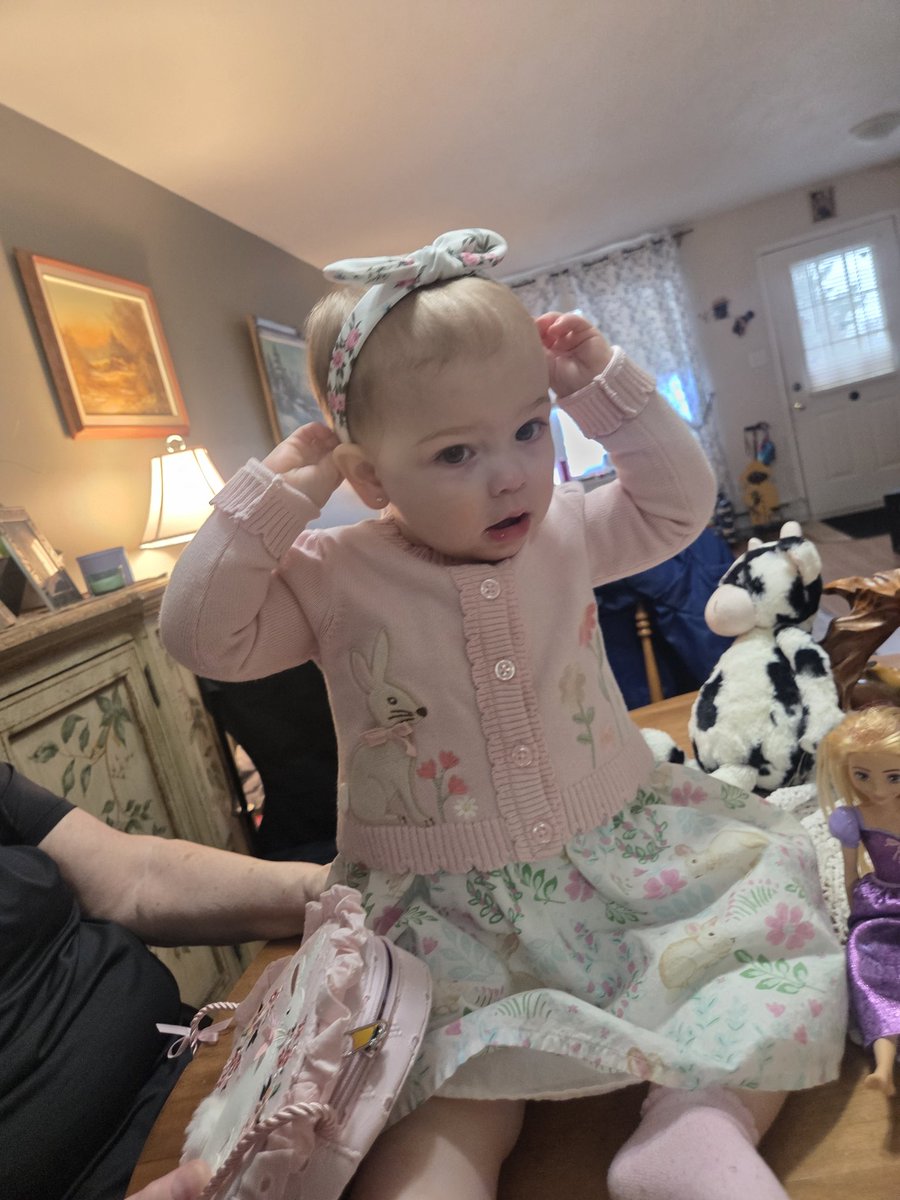 High__OW's tweet photo. Forgot to post but happy late Easter from Miss Hazel https://t.co/a8mJEJcp2Z