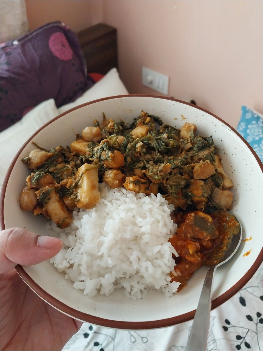 the_theoria_'s tweet photo. Day 1/75:
Rough start today and ended up feeling sick, so most of my plans had to take a back seat. 🤒

But taking a small win where I can: despite wanting comfort food, I still managed to stick to healthy eating and keep my nutrition on track! 

Hoping to bounce back tomorrow! https://t.co/ElHMOlP1T2
