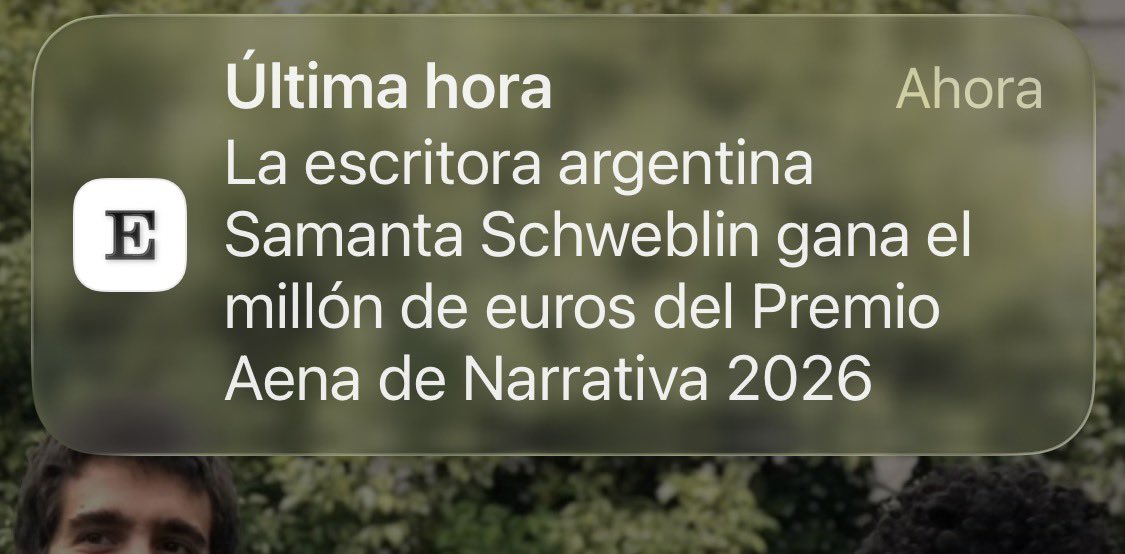 Claudia Piñeiro 💚 🧡 tweet media