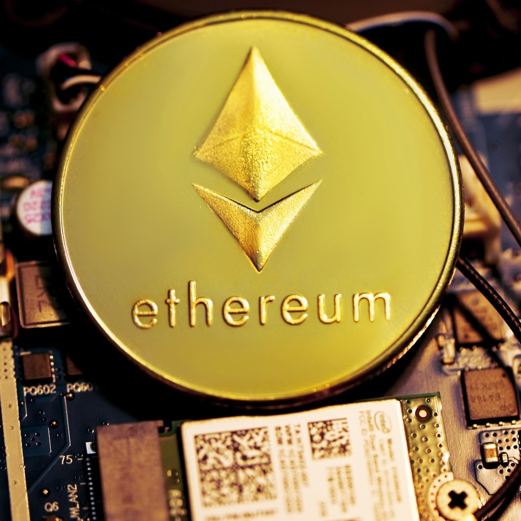 CoinMarketCap tweet media