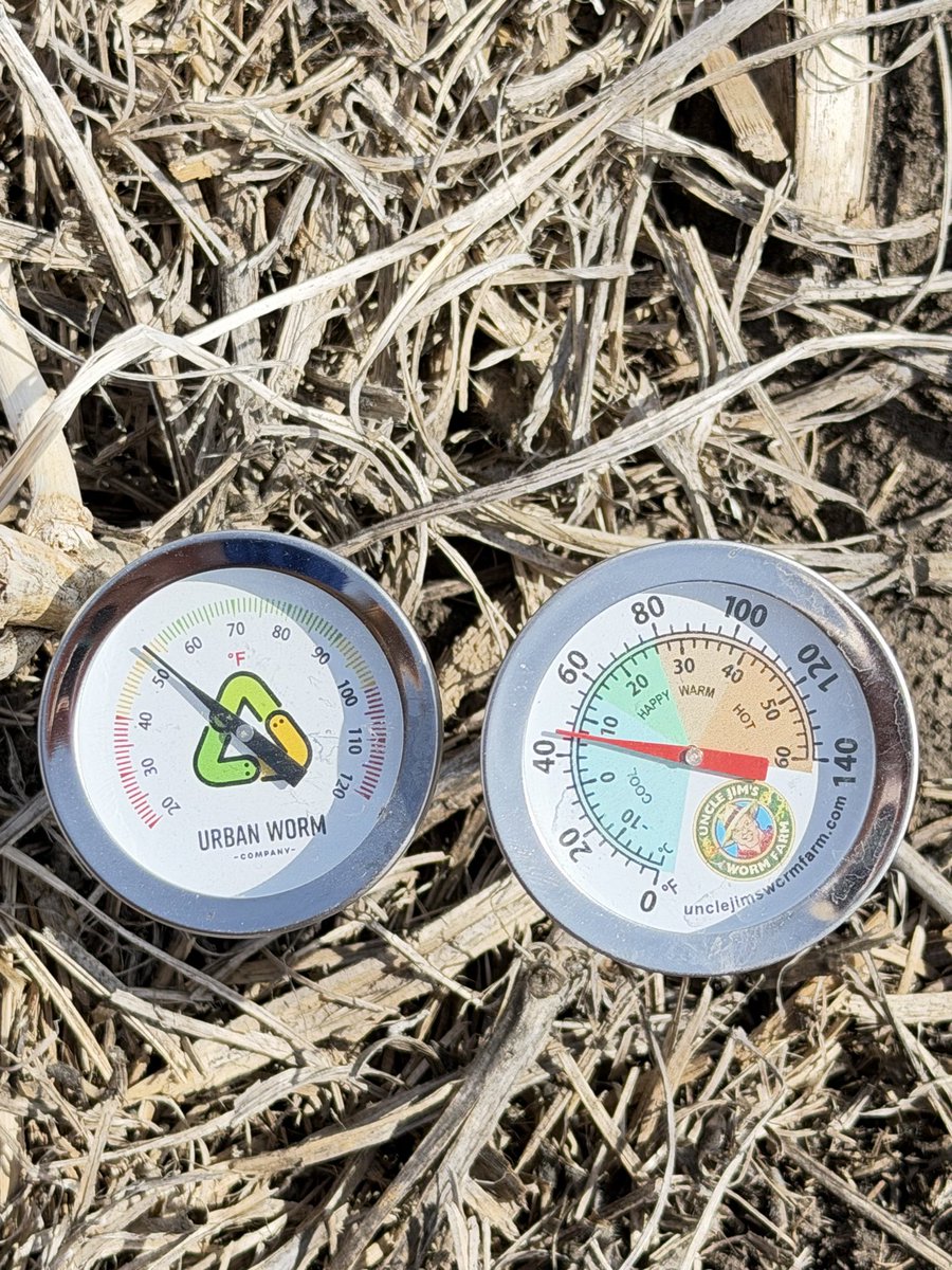 adeppe86's tweet photo. Usually don’t test temps because I don’t care, when it’s fit, plant. But some asked so unworked stubble at 2” is 52°, 4 is 44° while ripped corn stalks at 2” is 63° &amp; 4” is 53° today at 14:45 &amp; 15:00 while air temp was 56° under mixed cloud/sun today. https://t.co/FbDh7GIt8G