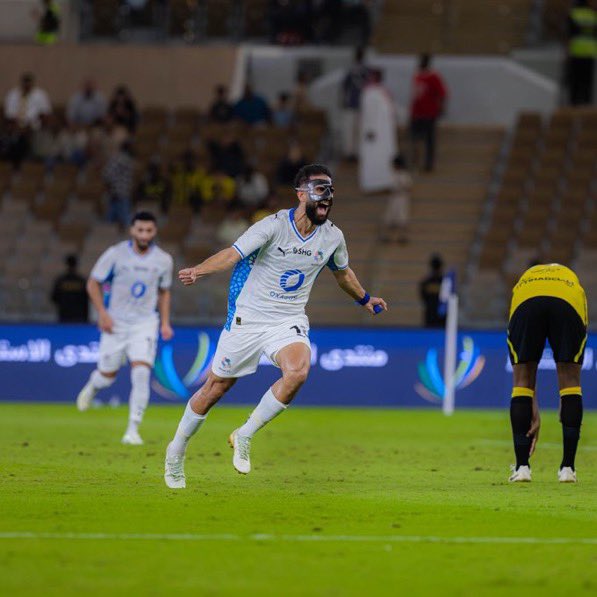 منبر نيوم tweet media