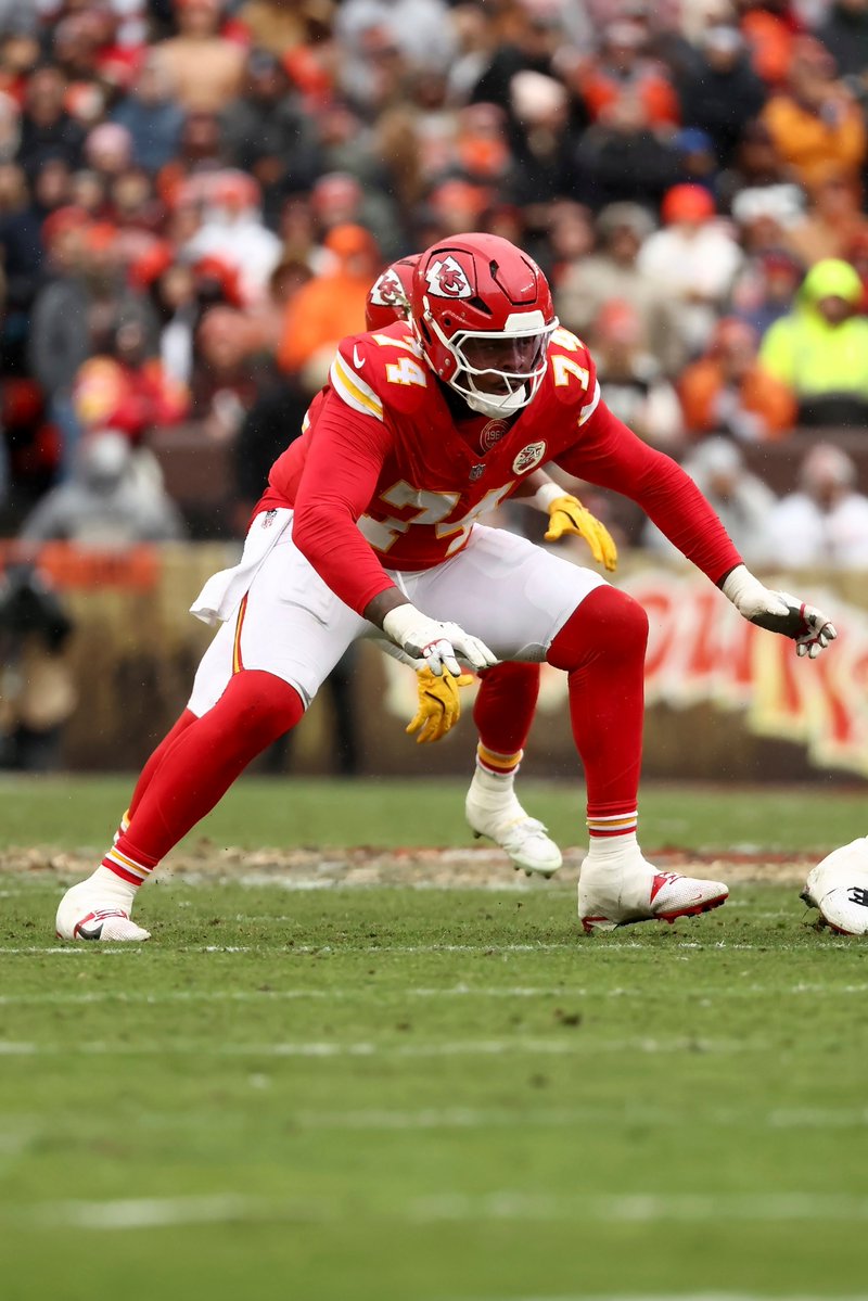 brgridiron's tweet image. Falcons and Jawaan Taylor have agree to a one-year, $5M deal today, per @AdamSchefter 

More help up front for Penix &amp;amp; Tua 👀