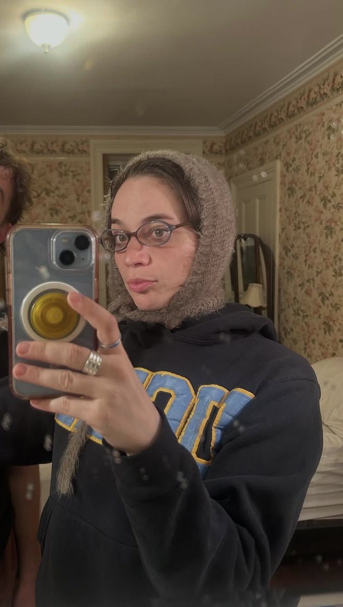 abs ‎ ݁𝜗𝜚. tweet media