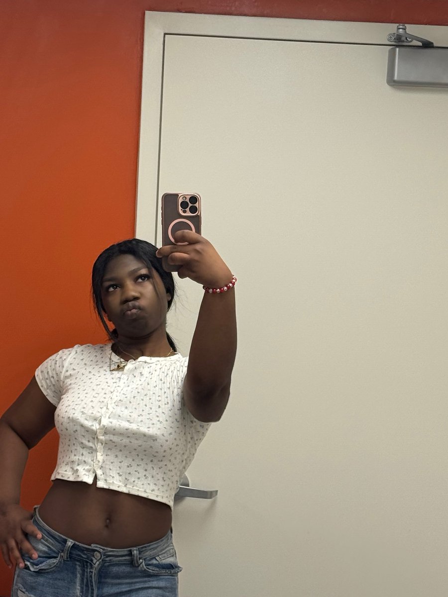 Zeinabou tweet media