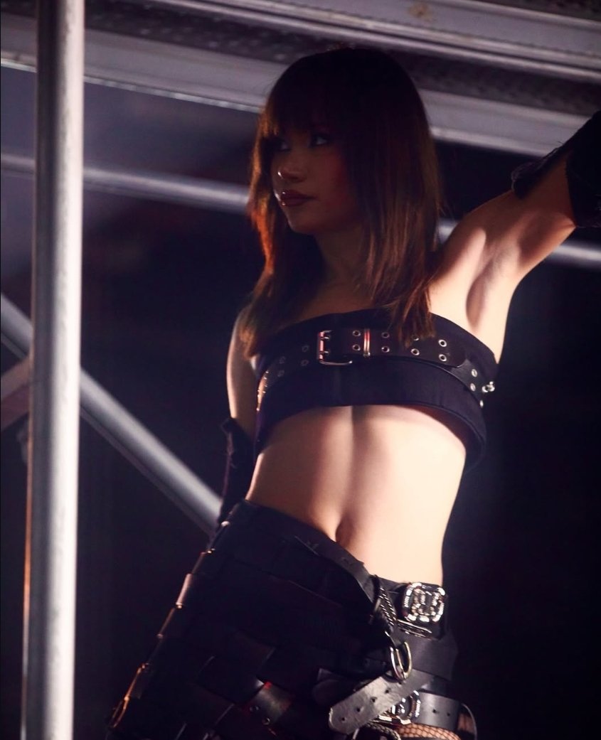 Hank Snixx tweet media