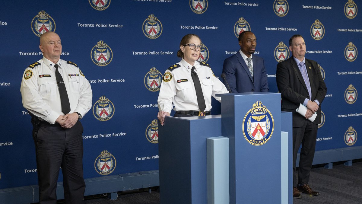 Toronto Police tweet media