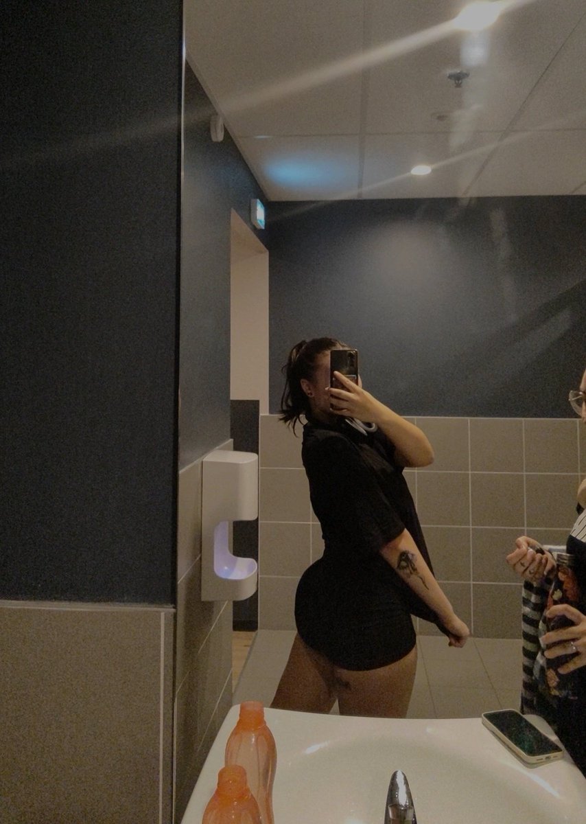 throwaway tweet media