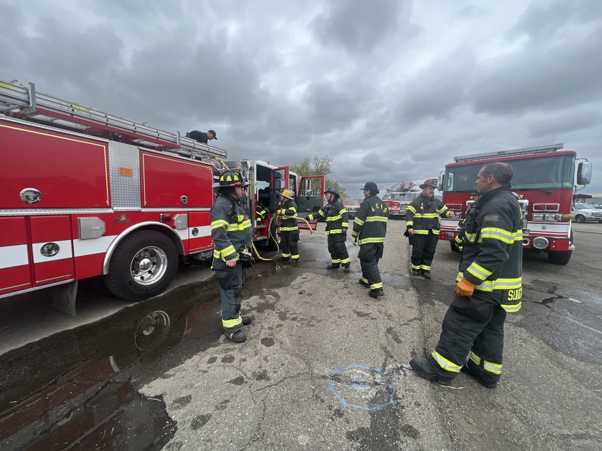 Fly_STS's tweet photo. Beginning April 7th and continuing through Friday April 10th, the Airport Operations team will be conducting fire training at the airport. You may see emergency vehicles, flames, or smoke.

***This is only a drill.***

Any questions? Reach out to us at airport@sonomcounty.gov https://t.co/YJjxPrGyZP