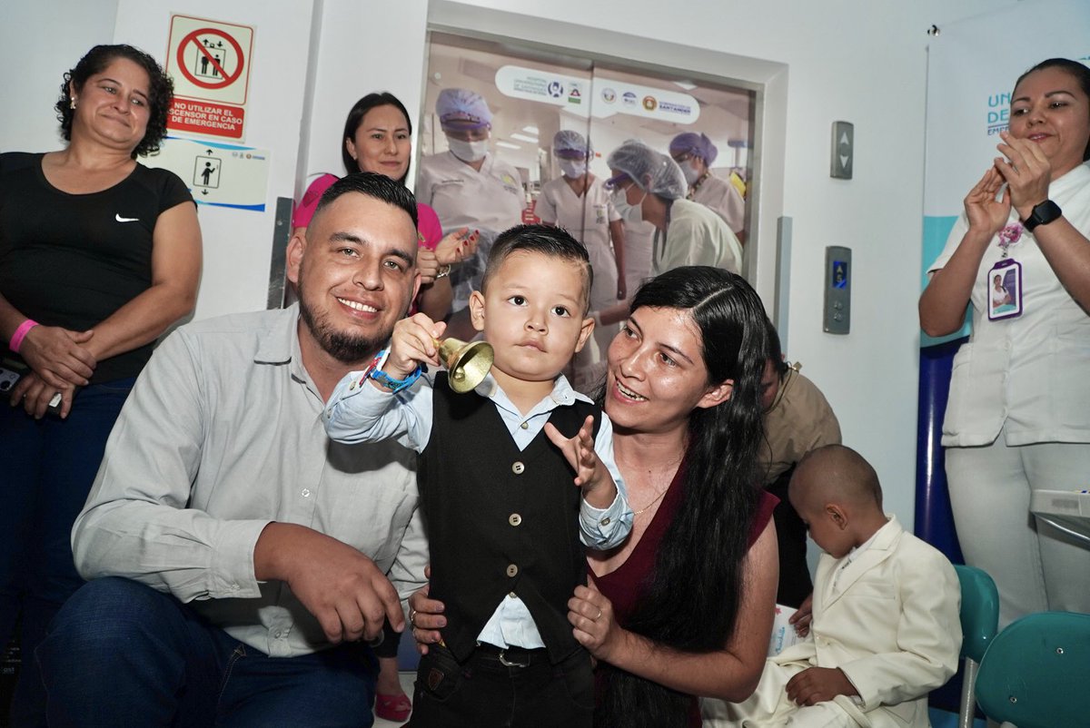 Hospital Universitario de Santander tweet media