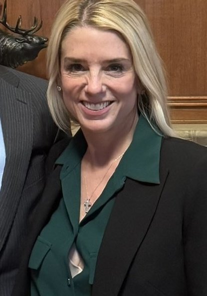 Cuckturd tweet media