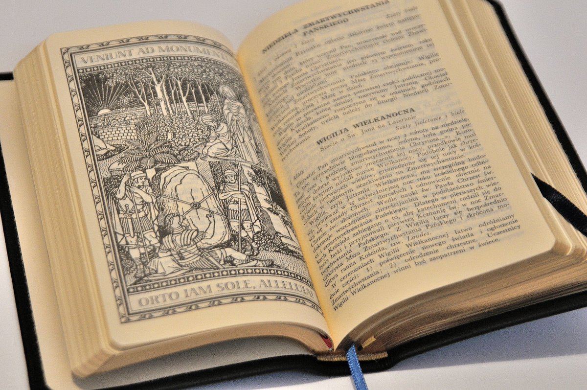 Multibook.pl Ulubiona Księgarnia Warszawy AD 2022 tweet media