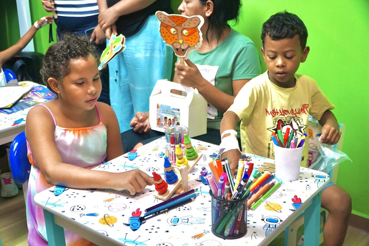 Hospital Universitario de Santander tweet media