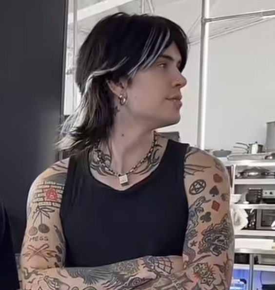 Mia ˙⋆✮ tweet media