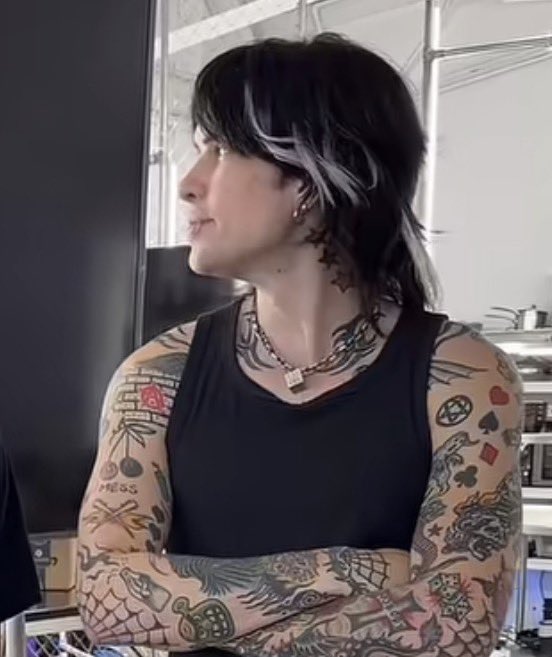 Mia ˙⋆✮ tweet media